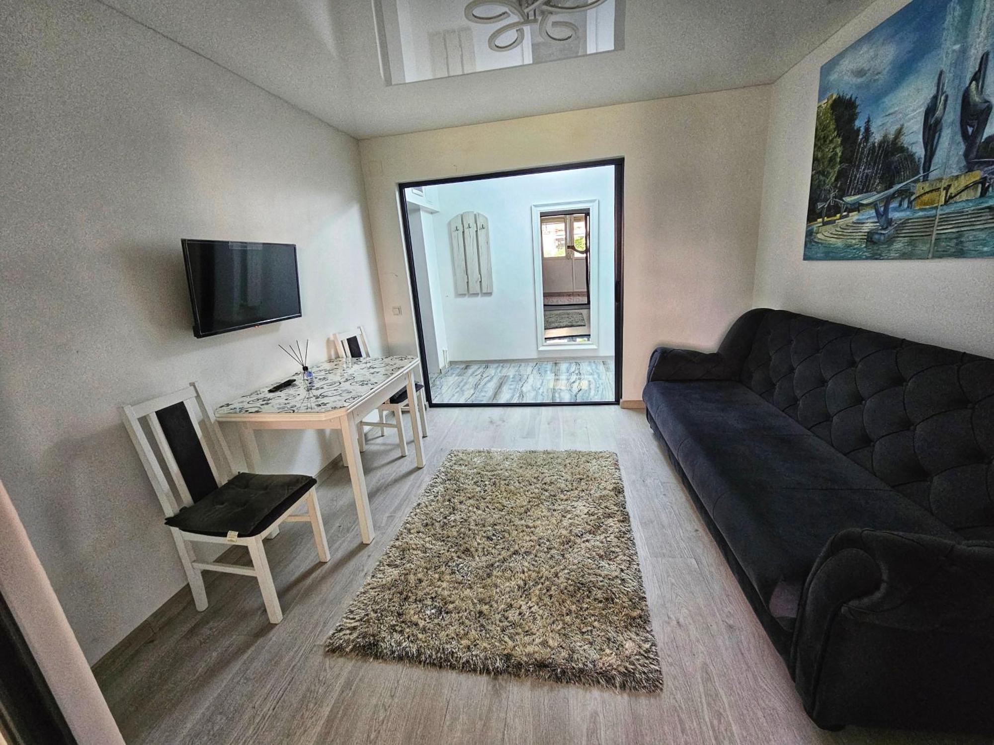 Blue Apartament Brăila Eksteriør bilde